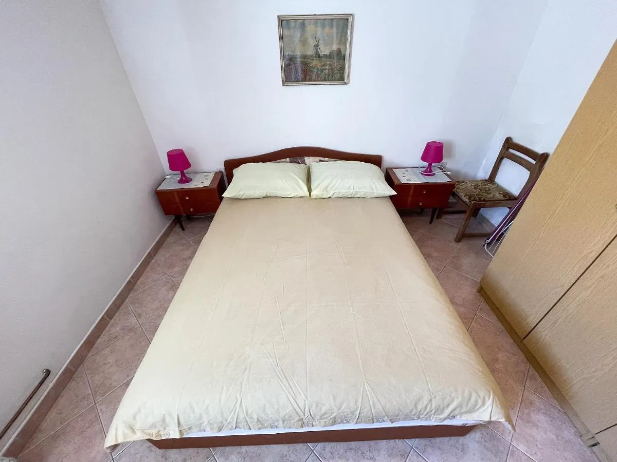 Apartmani Leonarda Jadranovo 0*,  Croatia