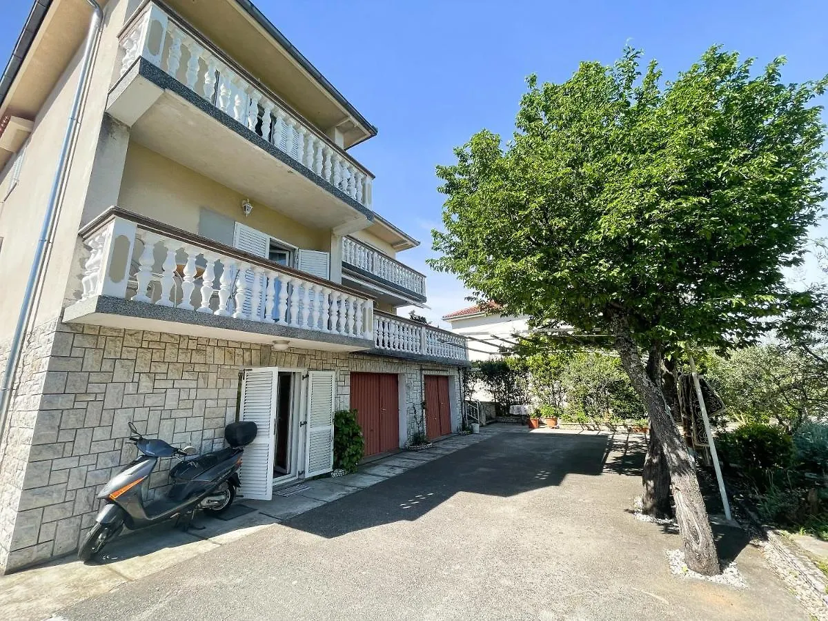 Apartmani Leonarda Jadranovo
