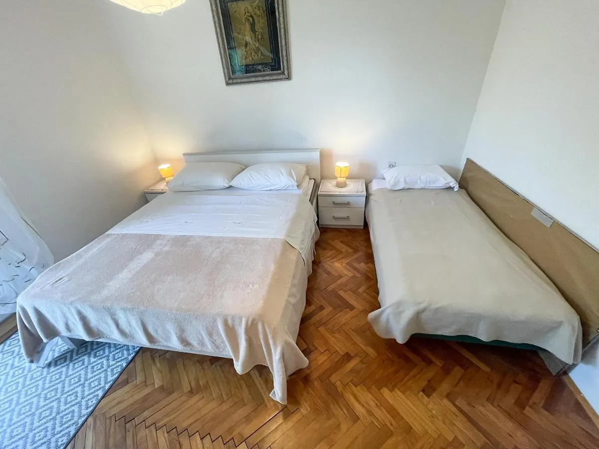 Apartmani Leonarda Jadranovo